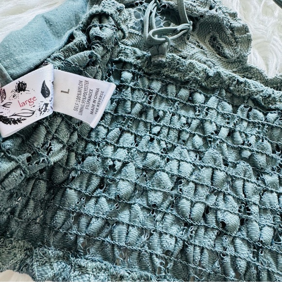 Green Lace Bralette - Picture 5 of 5